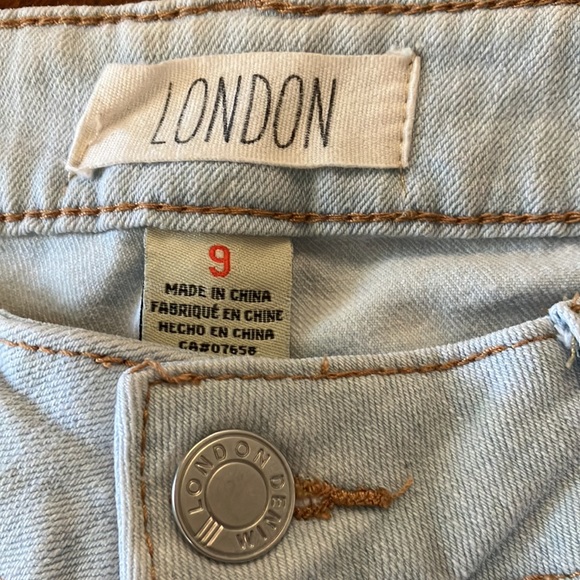 LONDON JEANS. SIZE 9🐝 - Picture 5 of 8